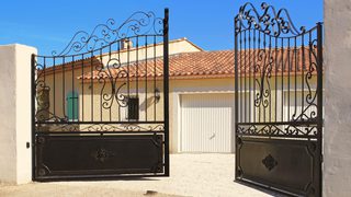 Electric Ornamental Gate Min