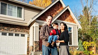 Familyinfrontofhome Min