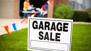 Garage Sale Sign Min