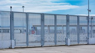 Industrial Outdoor Gates Min