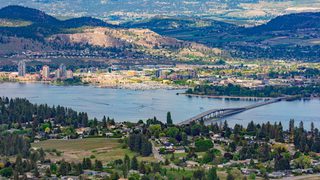 Kelowna Okanagan Lake Min