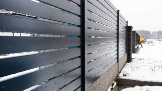 Modern Black Gate Min