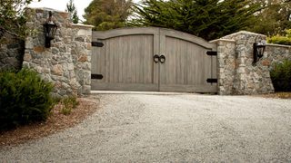 Rustic Wood Gate Min