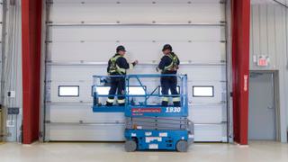 Sectional door technicians min