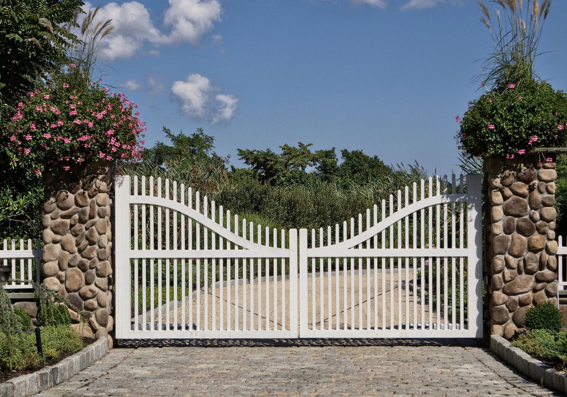 Creative-Door_white-residential-gate Creative-Door_white-residential-gate