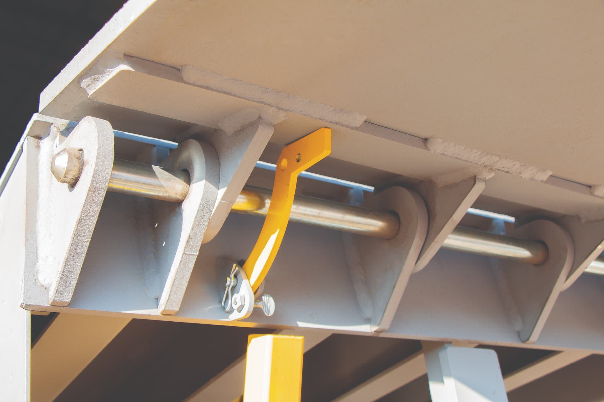 DaltonDock pit leveler mechanism beneath loading dock platform