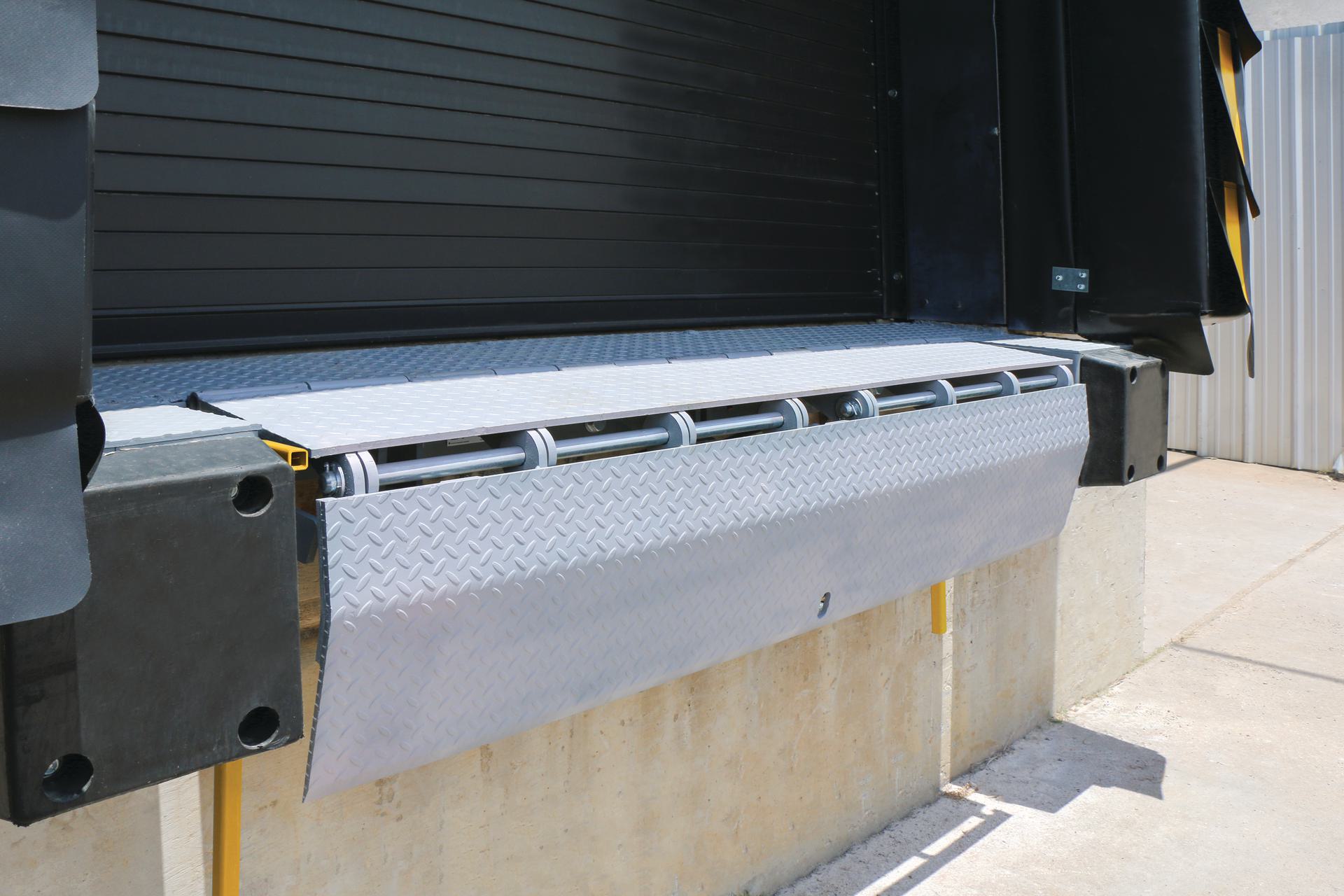 Dock leveler platform at a commercial loading dock