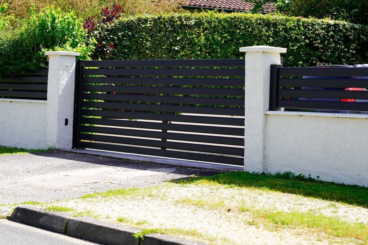 modern aluminum sliding gate