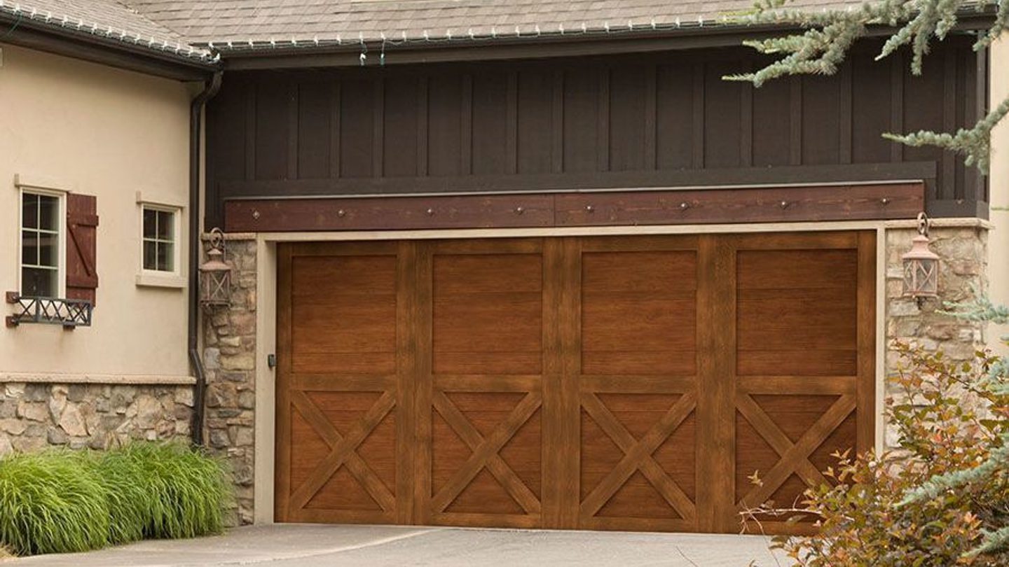 Martin-Door-Garage-Door-Chalet-Model.jpg?mtime=20180927101644#asset:10167:c1440x810