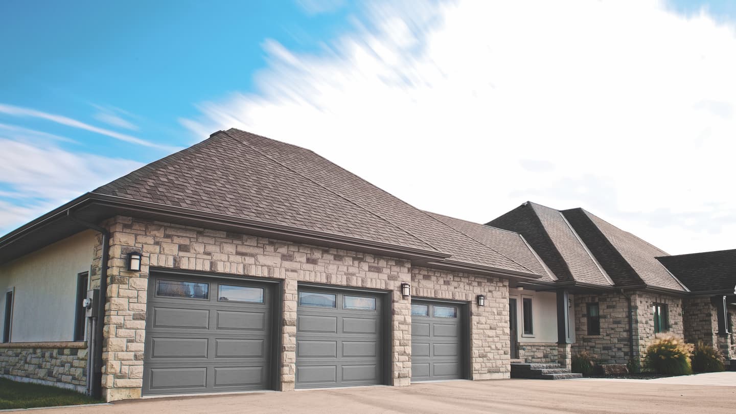 Richards-Wilcox-premium-family-safe-garage-doors.jpg?mtime=20180927101445#asset:10166:c1440x810