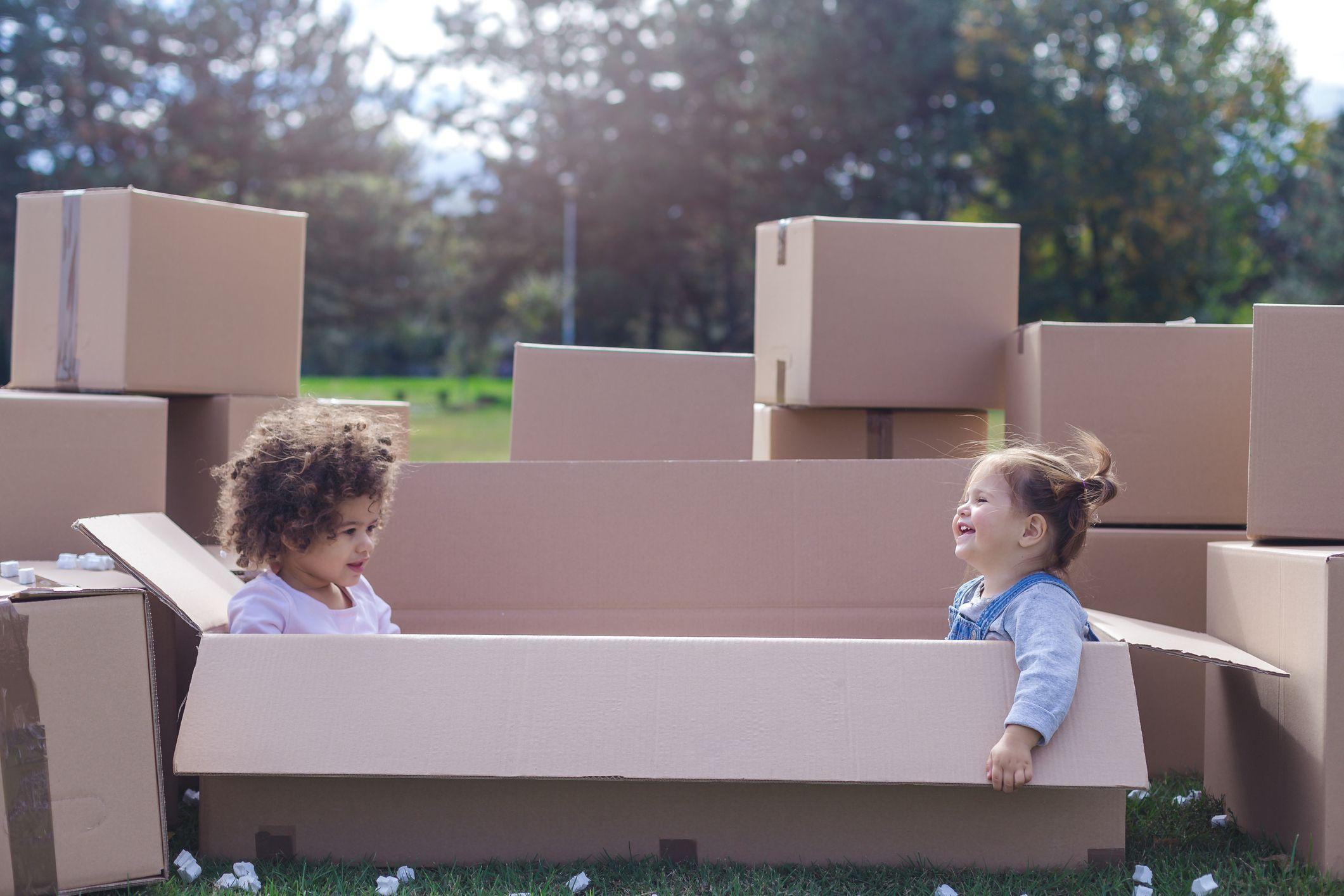 cardboard-fort-maze.jpeg?mtime=20200630103040#asset:18443