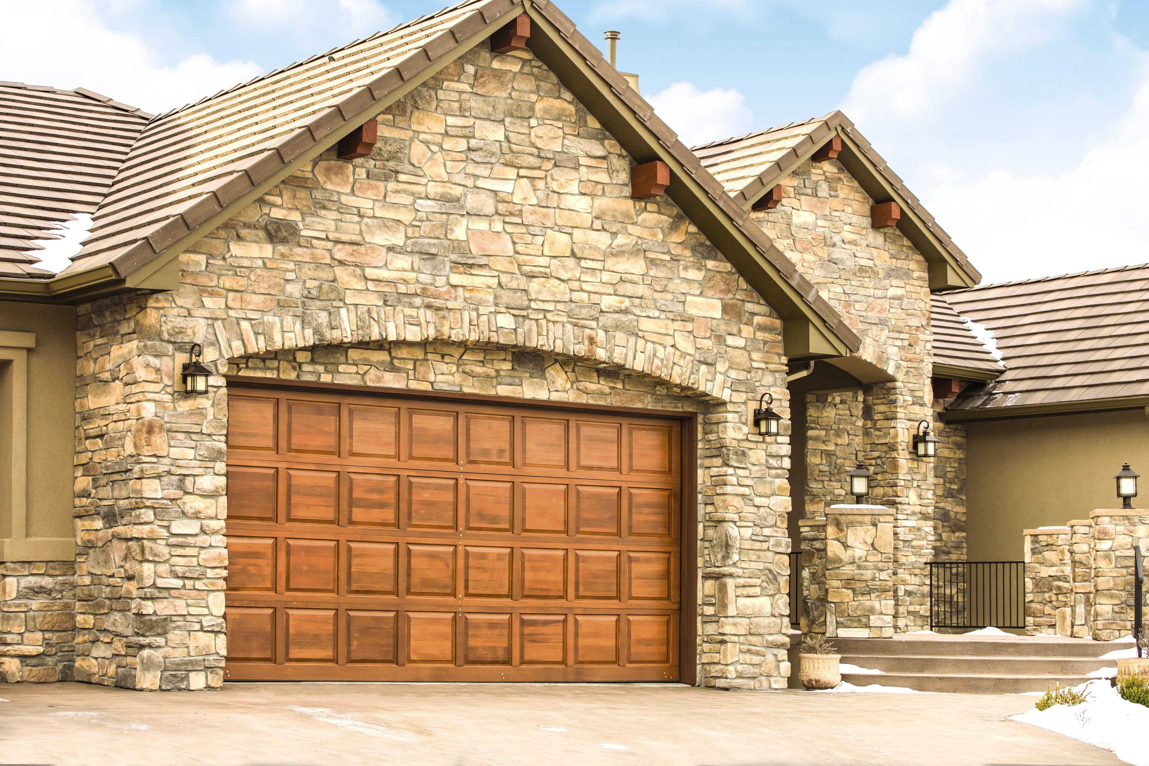 custom-stain-wood-garage-min.jpeg?mtime=20201102074332#asset:20828