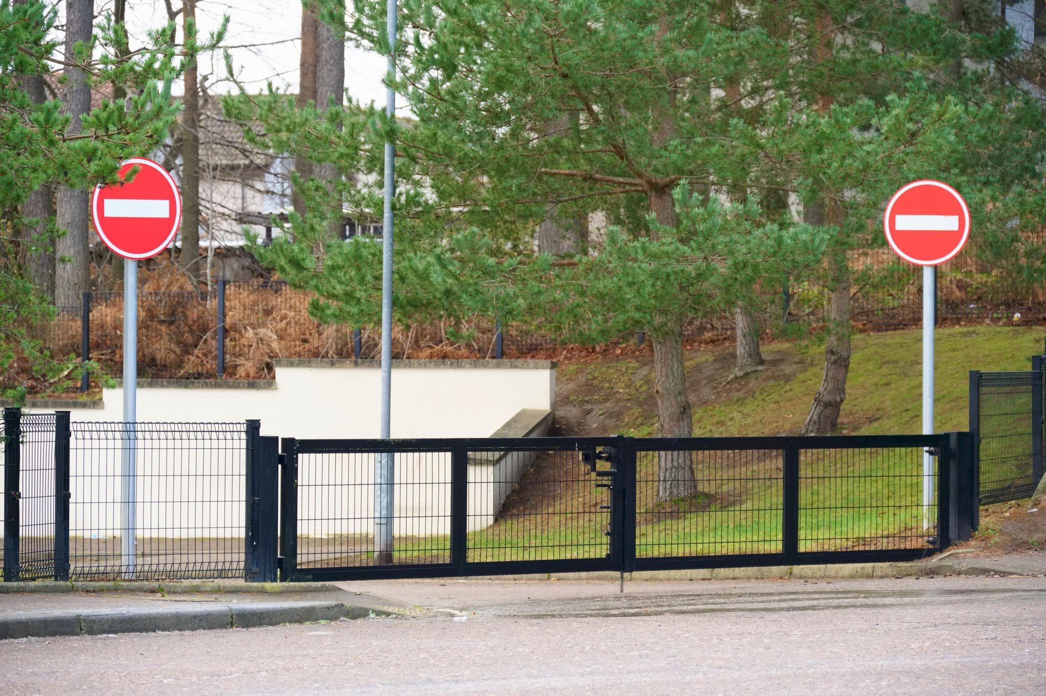 long double swing gate for commercial entrance