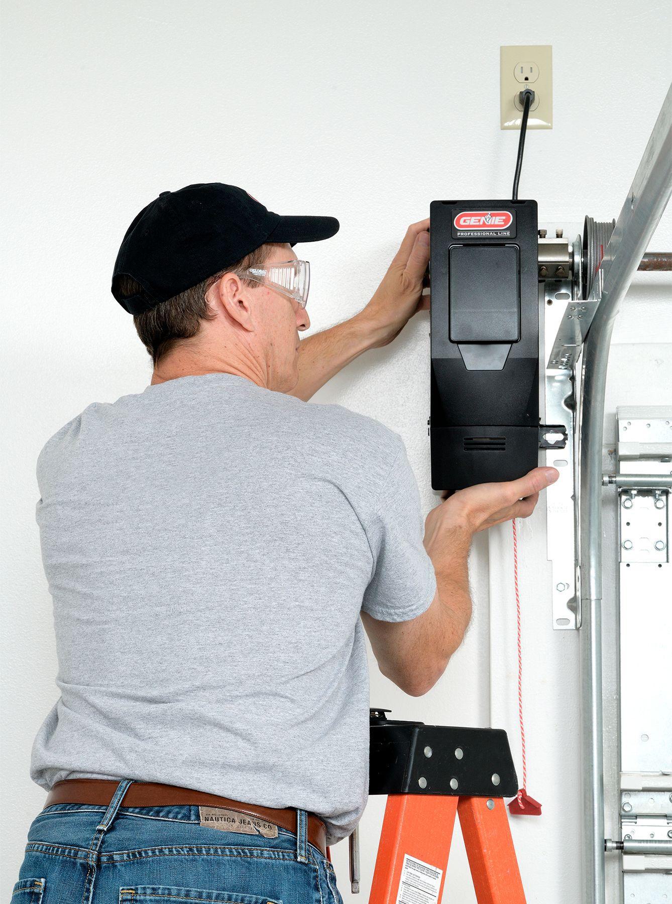 genie-residential-technician-min.jpeg?mtime=20201124093843#asset:21236