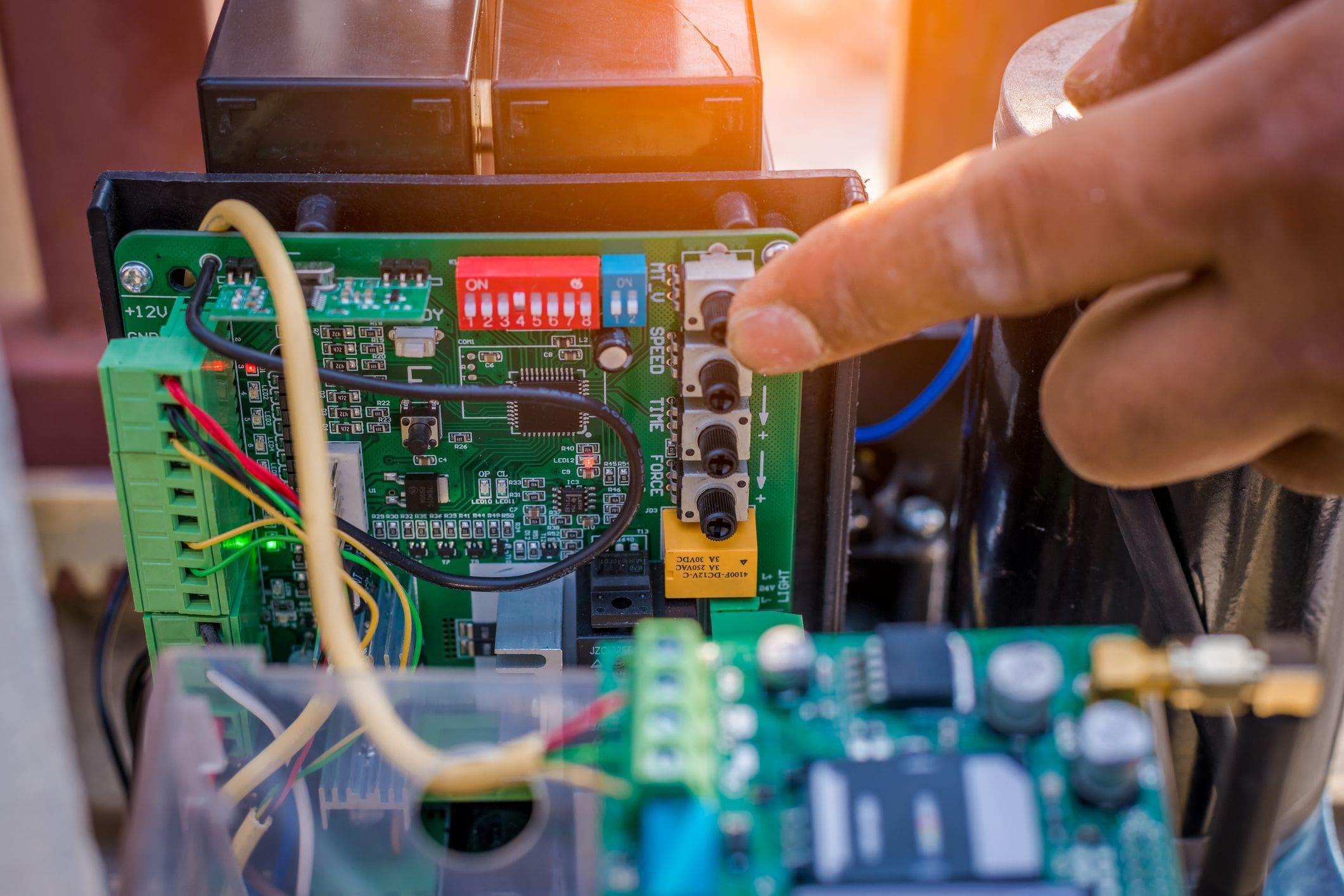 inside gate system hardware viewing panel and wires inside gate system hardware viewing panel and wires