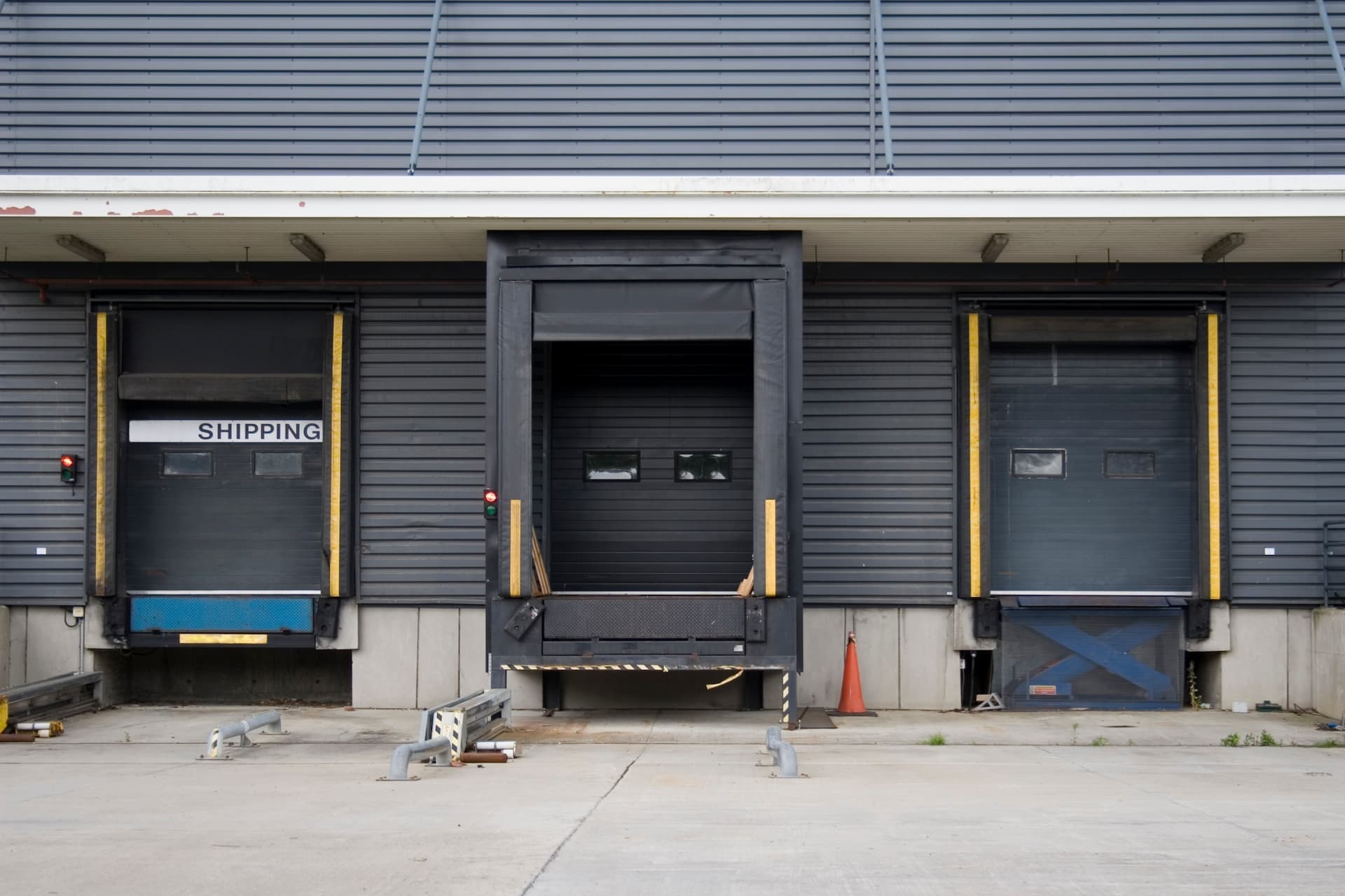 loading docks and levelers at warehouse