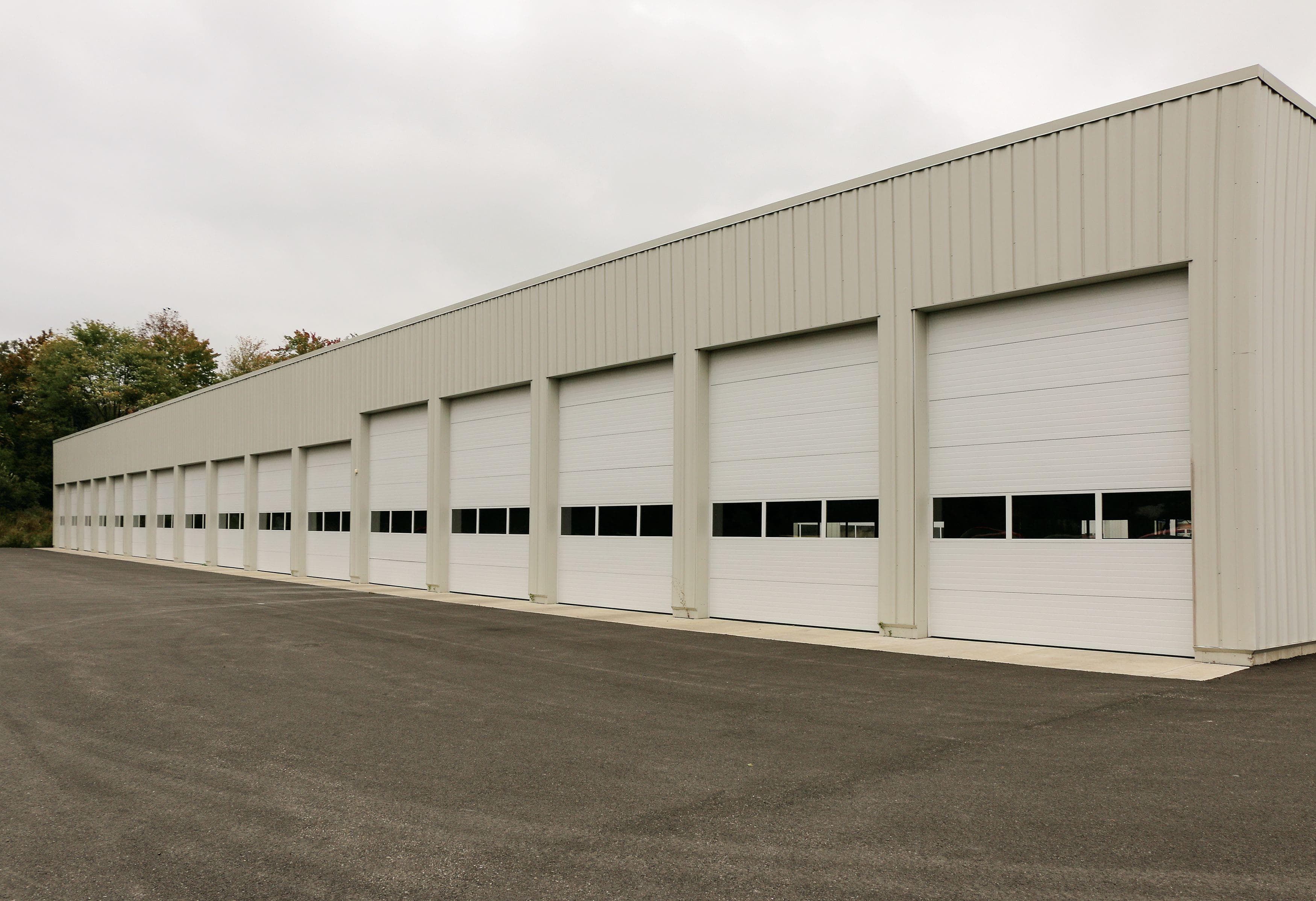 sectional-doors-warehouse-min.jpeg?mtime=20210419075337#asset:23370