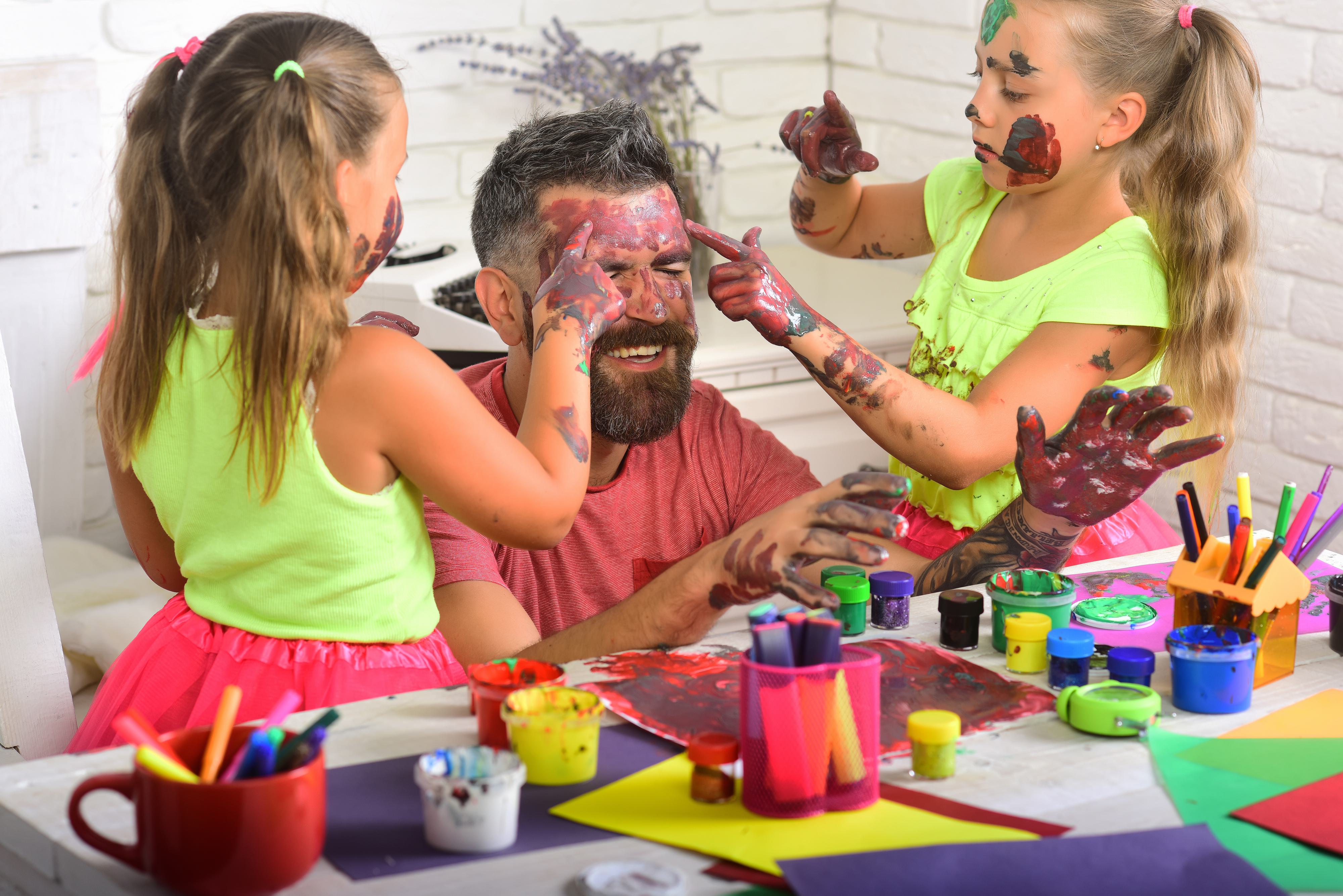 summer-garage-crafts.jpeg?mtime=20200528085518#asset:17846