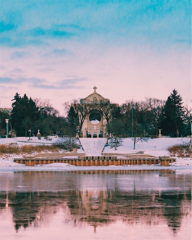 winnipeg-by-peggrammer.jpg?mtime=20171201134116#asset:6875:c624xauto