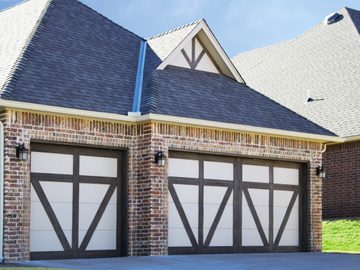 Carriage House 6600 Bellview garage door