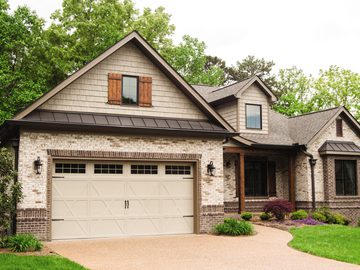 Carriage House 9405 garage door