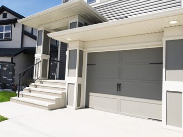 Carriage House 9405 Westfield garage door