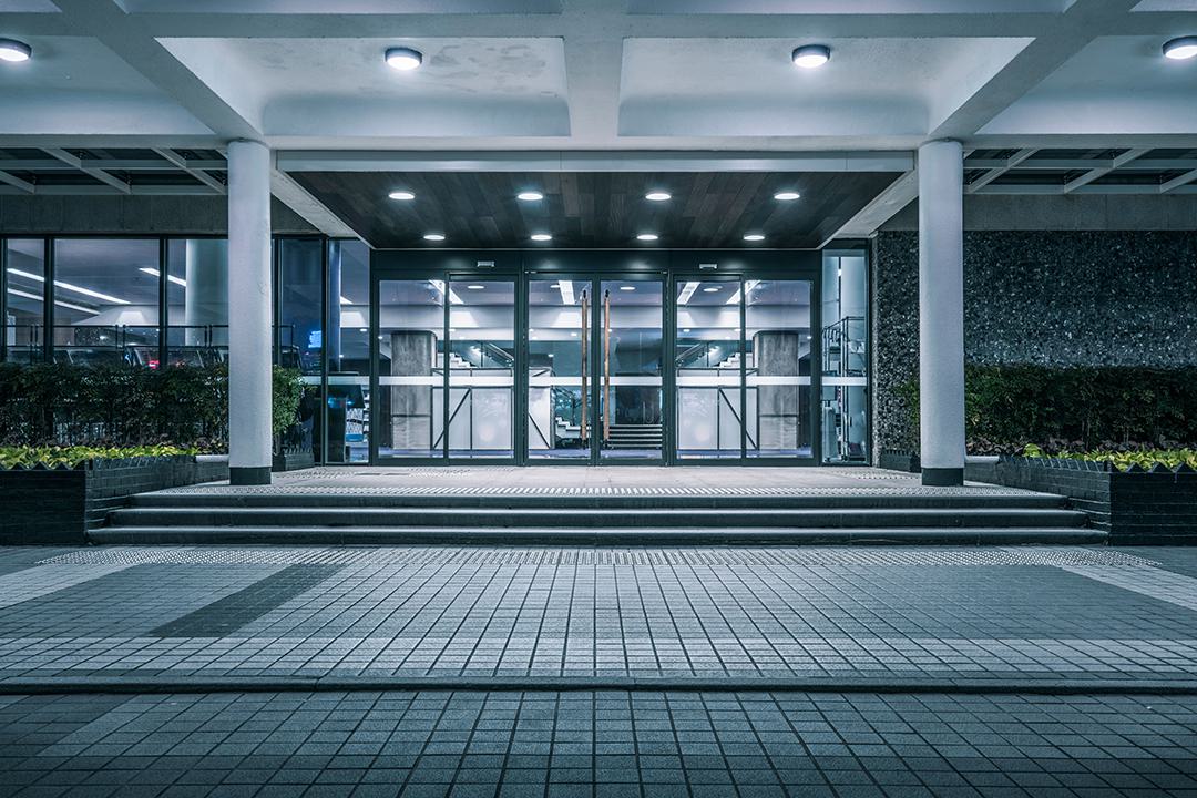 automatic pedestrian doors for entrance