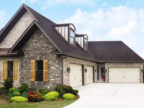 Classic Steel 9100-9600 Sonoma garage door