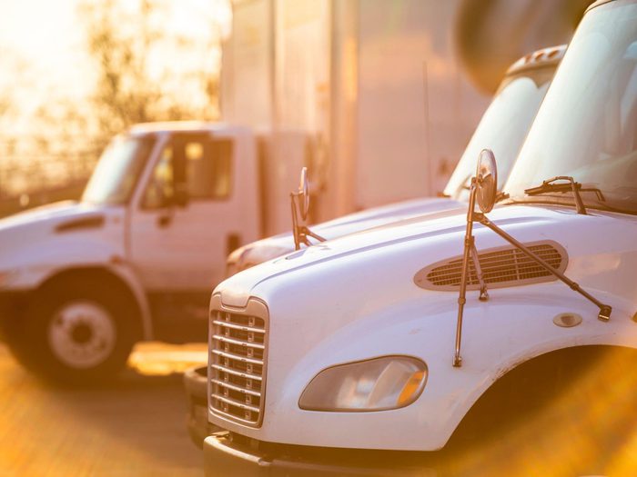 Commercial Trucks Min