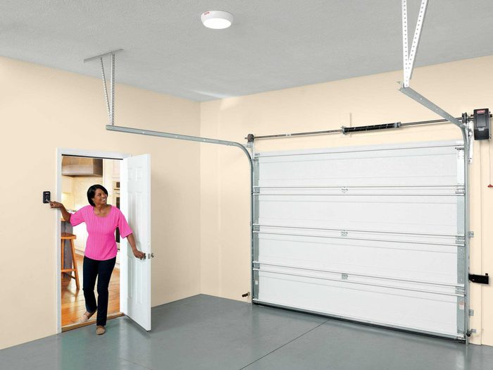 Genie Operator Garage Min